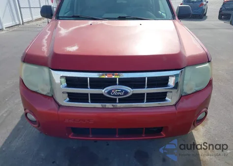 2008 Ford Escape Xlt z USA, uszkodzony, nr VIN 1FMCU03148KE30230